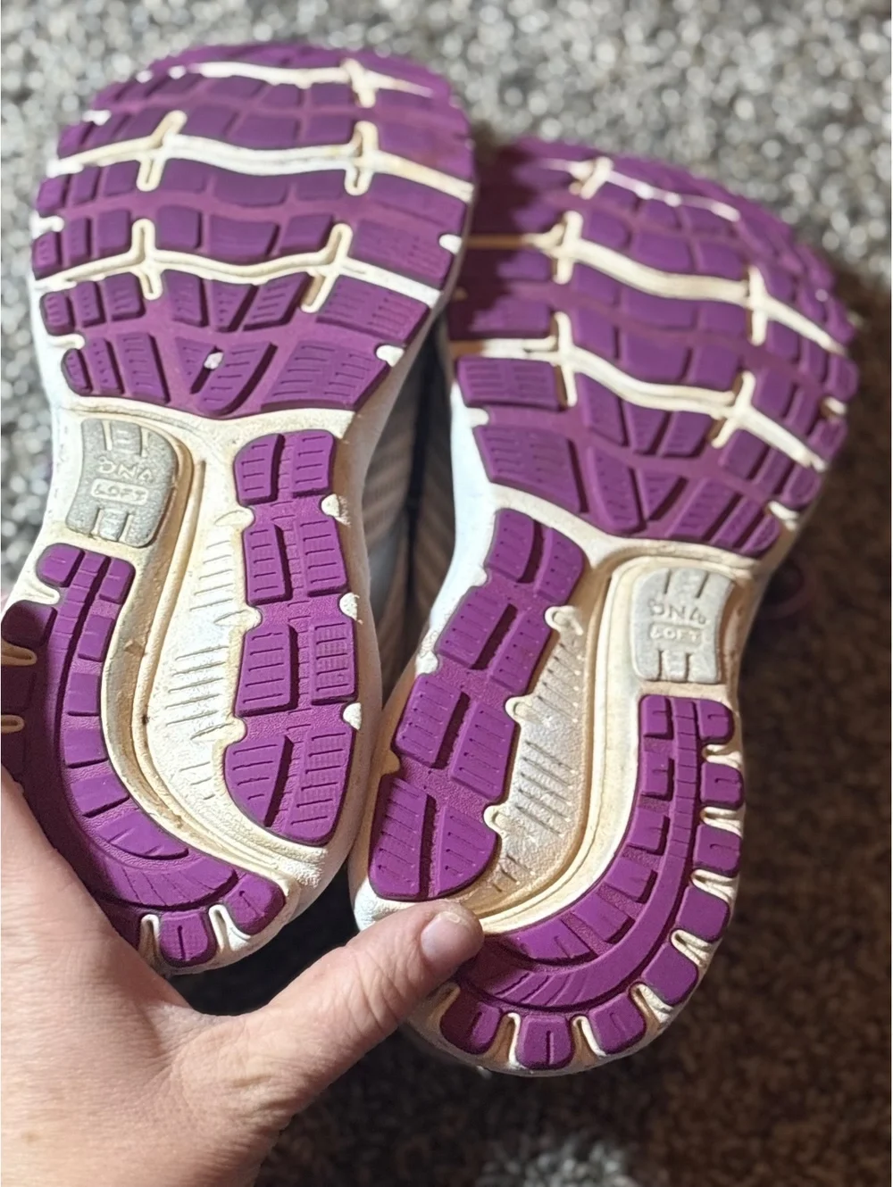 Brooks Ghost 12 Running Shoes White and Purple Size 8